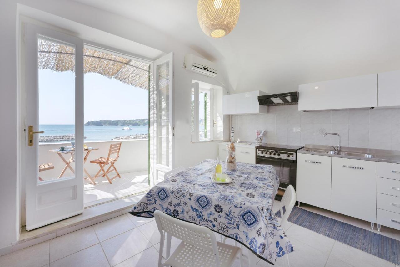 Appartamento Calilla House By Procida Reserve Esterno foto