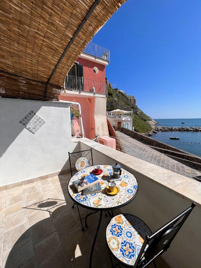 Appartamento Calilla House By Procida Reserve Esterno foto